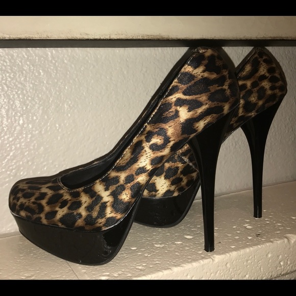 Bebe heels - Picture 3 of 6
